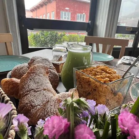 Alojamento de Acomodação e Pequeno-almoço Donnamaria